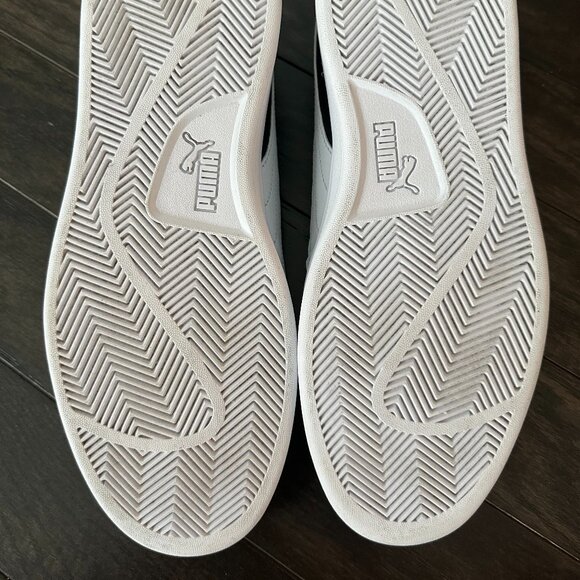 Black Puma US 10.5 Sneakers - Picture 9 of 10